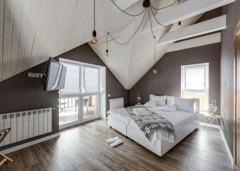 ANAF: zeci de mii de români au venituri nedeclarate din închirieri online