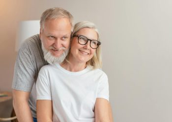 Căsătoria ar putea reduce riscul de cancer, arată un studiu amplu