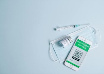 România examinează două variante pentru plata vaccinurilor Pfizer