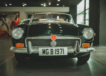 Renașterea unui clasic: MG B revine într-o versiune modernizată