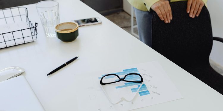 Bolojan prezintă direcții pentru reformarea companiilor de stat