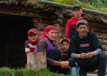 Tatăl lui Elon Musk susține acordarea de azil pentru fermierii sud-africani în Rusia