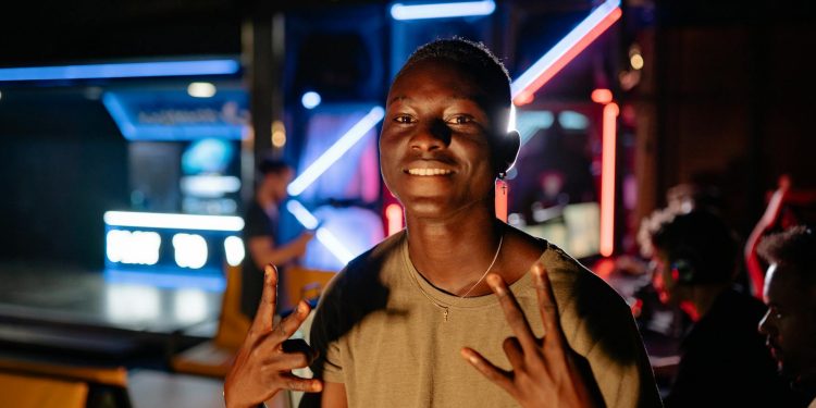 Jucătoare românească inclusă în Fortnite: Reddysh primește un skin din seria Icon