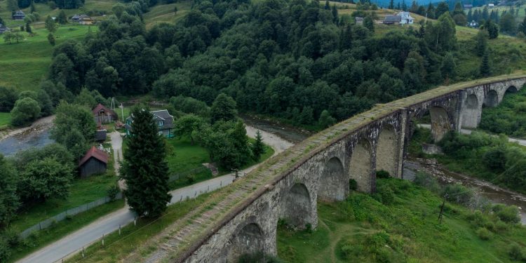 UMB lucrează la viaductul Cernica pe A0 București Nord, în ciuda programului