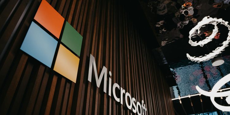 Românii caută mai bine plătiți: Microsoft rămâne angajatorul preferat în 2026