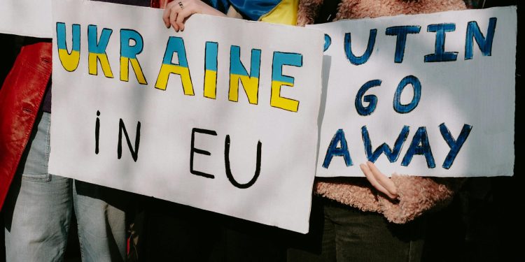 Putin susține în Astana că încheierea conflictului din Ucraina este aproape