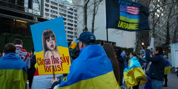 Congresmeni cer SUA livrare de rachete de apărare pentru Kiev