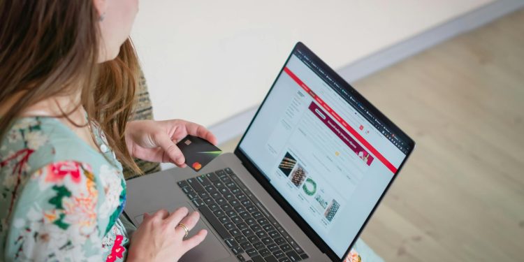 eMAG anunță schimbare partener procesare plăți online