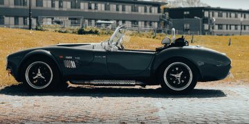AC Cobra GT Coupe: motor V8 de 730 CP într-un corp din fibră de carbon