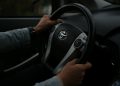 Toyota își reduce producția externă cu aproximativ 83.000 de vehicule până în noiembrie, din cauza conflictelor din…