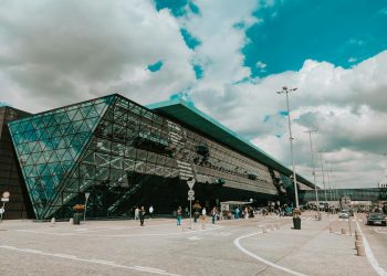 Aeroporturi București înregistrează creștere de 20% a profitului în primul trimestru
