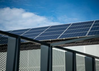 Rezolv Energy răscolește un fost aeroport bulgar cu un parc fotovoltaic de 225 MW