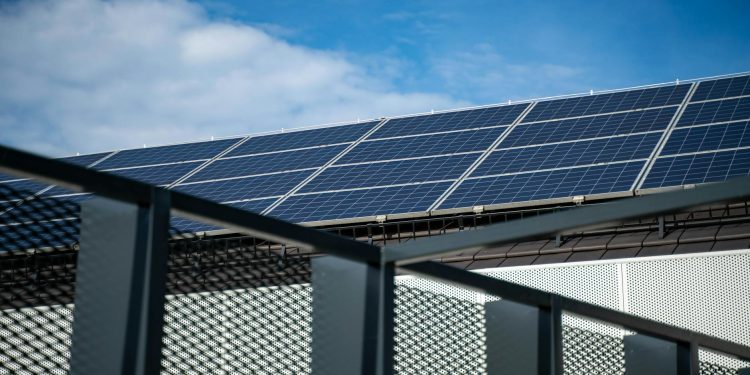 Rezolv Energy răscolește un fost aeroport bulgar cu un parc fotovoltaic de 225 MW