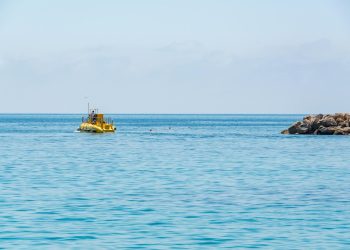 Iran pregătește taxare a cablurilor submarine din Strâmtoarea Ormuz