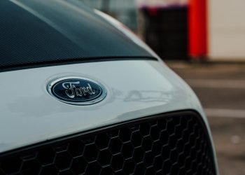 Ford își reafirmă identitatea în era electrică cu noi modele și propulsie sustenabilă