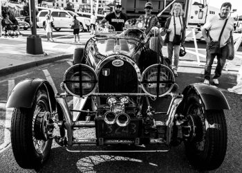 Bugatti W16: ideea unui motor hiper-performant în stare de proiect