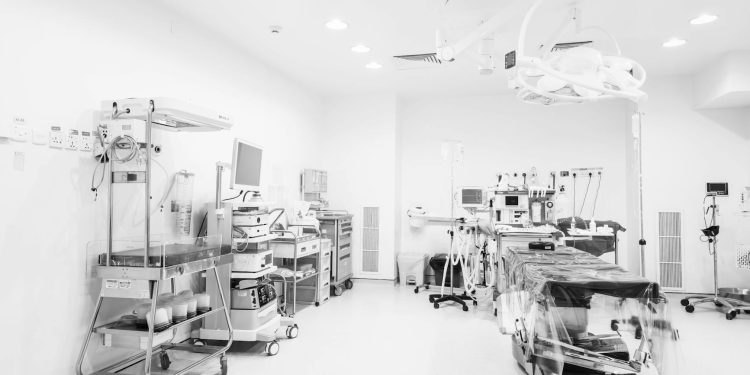 ANAF va recupera amenzi de 1,27 milioane EUR pentru 5 firme de echipamente medicale