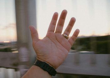 Oura pregătește listarea în SUA în timp ce angajează consultanți pentru IPO
