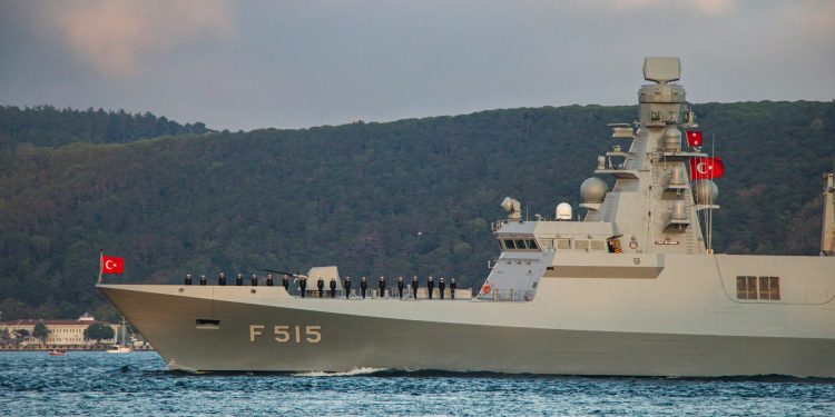 SUA răspund cu lovituri în urma atacului asupra navelor americane din Strâmtoarea Ormuz