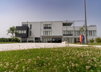 Stellantis anunță investiție de peste un miliard de euro în fabrică din Franța pentru noi modele electrice