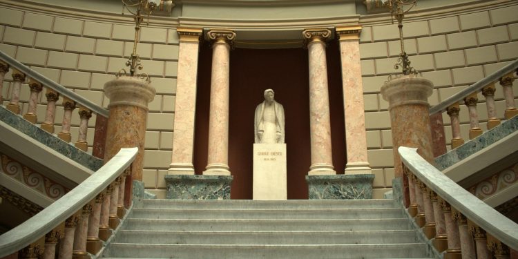 AUR își asumă o guvernare viitoare, cerând reconciliere națională