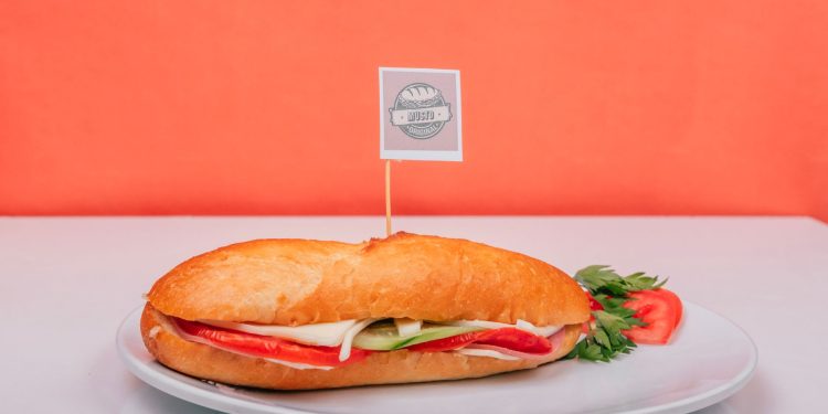 Glovo se asociază cu Freshful pentru livrări în București în sub 30 de minute