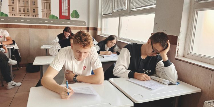 Ministerul Educației publică modelele de subiecte pentru Evaluarea Națională 2026 la clasa a IV-a