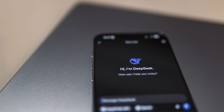 DeepSeek reduce permanent costul V4-Pro la 25% din prețul inițial