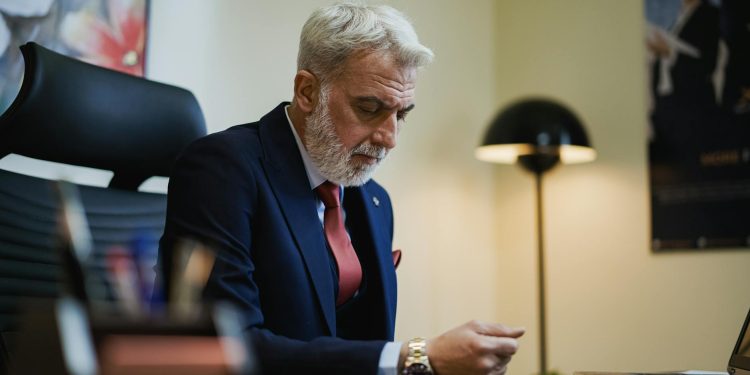 ANAF publică lista albă a firmelor fără datorii la stat și actualizează lista neagră la 31 martie 2026