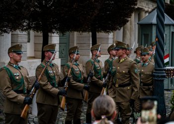 Militantă din Baader-Meinhof condamnată în Germania la 13 ani de închisoare
