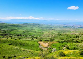 Rusia acuză aliatul de sprijin pentru un terorist după primirea lui Zelenski