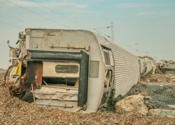 Ciocnire între două tramvaie în Düsseldorf: peste 50 răniți, mulți internați