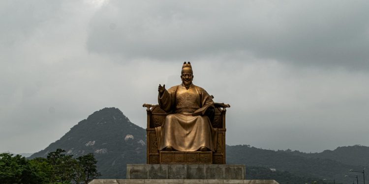 Kim Jong Un impune consolidarea graniței cu Sudul și pregătiri ale armatei