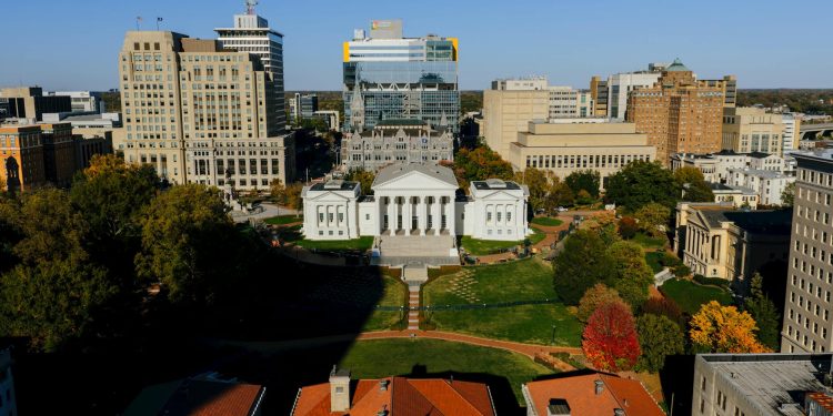 Virginia: Curtea supremă anulează redrawing-ul circumscripțiilor, un semnal pentru republicani înainte de Midterms