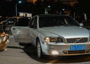 SUA ia în calcul interzicerea vehiculelor cu legături chinezești pe drumuri