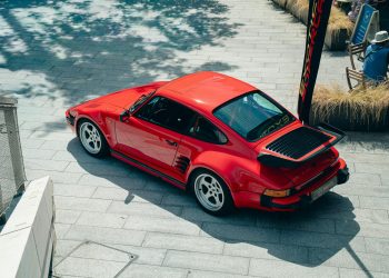 Porsche 911 GT3 abandonat pe autostradă în Hessen, autoritățile investighează motivul