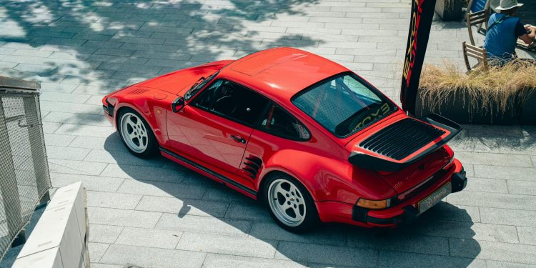 Porsche 911 GT3 abandonat pe autostradă în Hessen, autoritățile investighează motivul