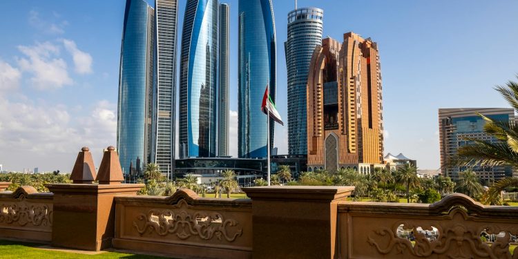 Abu Dhabi menține investițiile în turism, în ciuda tensiunilor regionale