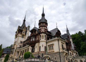 Românii pot redirecționa până la 3,5% din impozit către ONG până luni, 25 mai