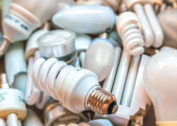 ANRE facilitează accesul producătorilor la rețelele de energie