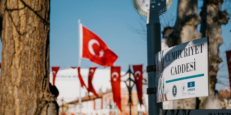 Bruxelles critică furios Turcia pentru excluderea Ciprului din întâlnirile climatice