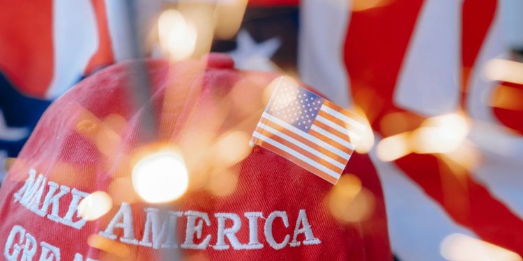 Trump spune că va purta discuţii cu liderul Taiwanului după vizita la Beijing