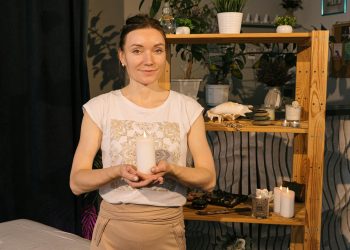 Antreprenoare își reorientează afacerea spre terapie holistică, finanțare rapidă BT Mic