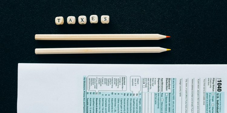 Guvernul aprobă cuantumurile taxelor pentru 2026-2027