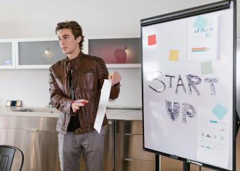 CyberSwarm, startup românesc, atrage 50 milioane USD pentru calcul neuromorfic