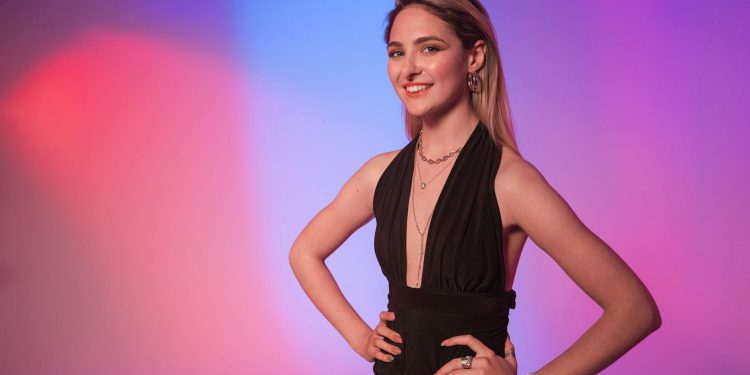 Cine a apărut alături de Alexandra Căpitănescu pe scena Eurovision Viena