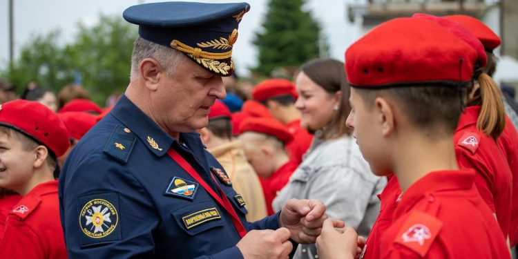 Rusia pregătește posibil atac cu rachetă hipersonică Oreșnik, spune Zelenski