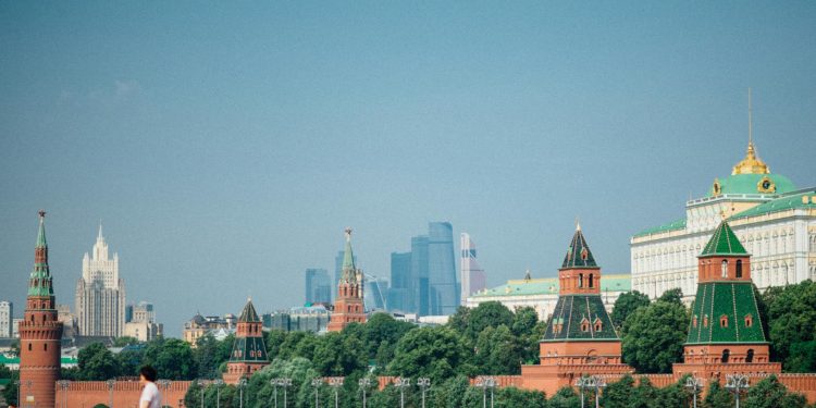 Putin promite Rusiei să acopere cererea energetică a Slovaciei la întâlnirea de la Kremlin