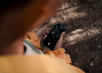 Bateria telefonului în timp real: cum să o optimizezi din newsletter-ul Good Tech