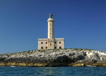 Tânăr blocat la 120 de metri, scăpat după ajutorul a 53 de oameni în Italia